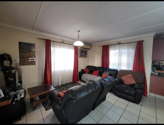 3 BEDROOM PROPERTY TO RENT IN BRINDHAVEN